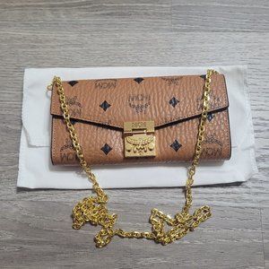 MCM Tracy Crossbody Wallet in Visetos